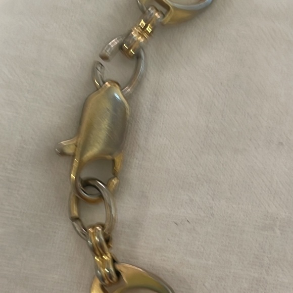 Vintage gold tone thick open heart link bracelet with lobster clasp - Picture 2 of 3